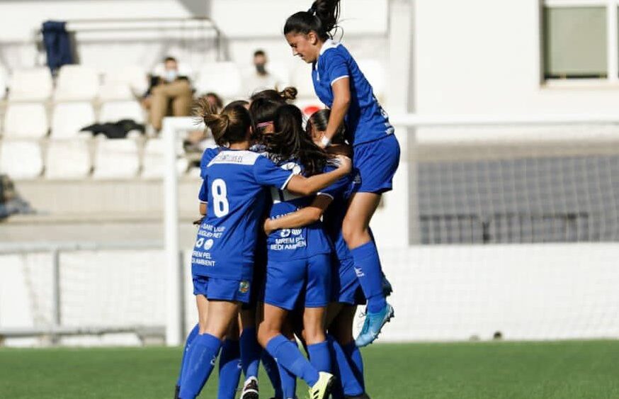 Celebración de un gol del Sant Lluís (Foto: CCE Sant Lluís)