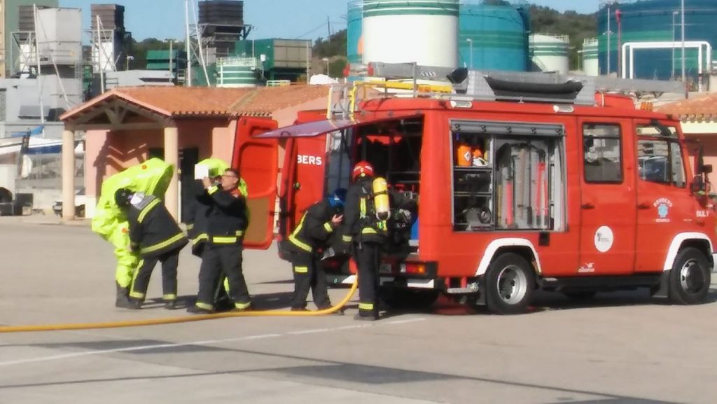 Servicios de seguridad en el puerto de Maó