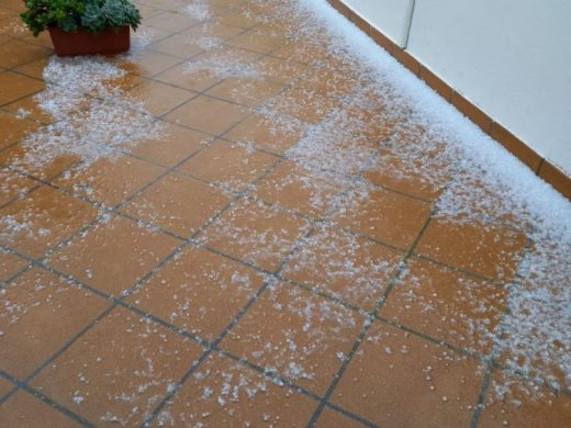 (Galería de fotos) Una espectacular granizada recorre toda Menorca