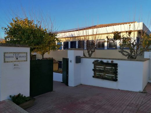 (Fotos) 150.000 euros para mejorar la carpintería exterior del Francesc d’Albranca