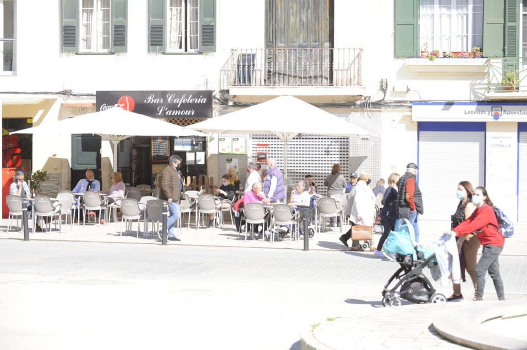 Cafetería en el centro de Maó (Foto: Tolo Mercadal)