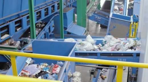 Proceso de reciclaje en la nueva planta de tratamiento de Milà