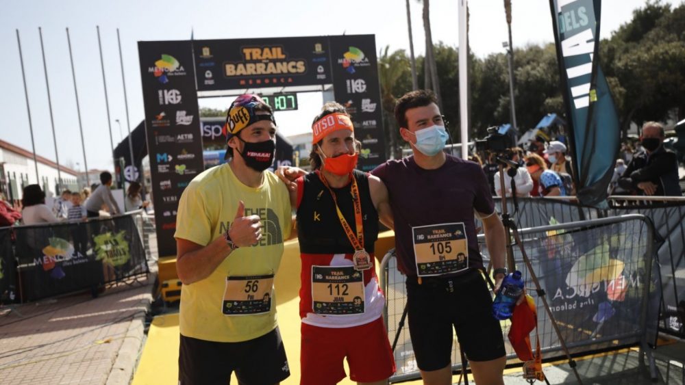 Podio de la categoría masculina (Fotos: Trail dels Barrancs)