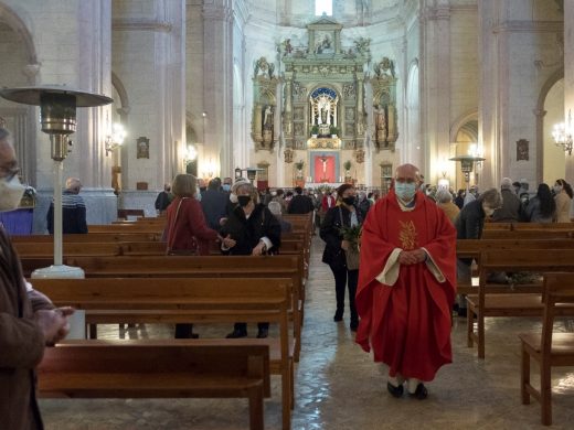 (Fotos) La Covid desluce el Domingo de Ramos