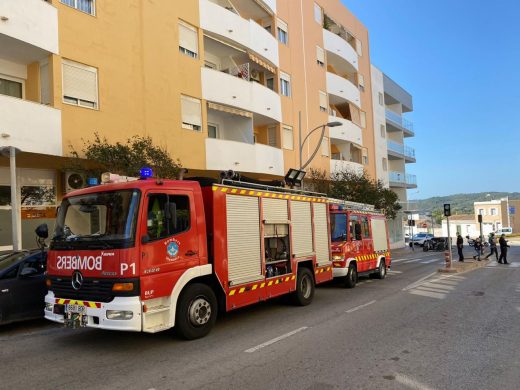 (Fotos) Incendio en Vives Llull