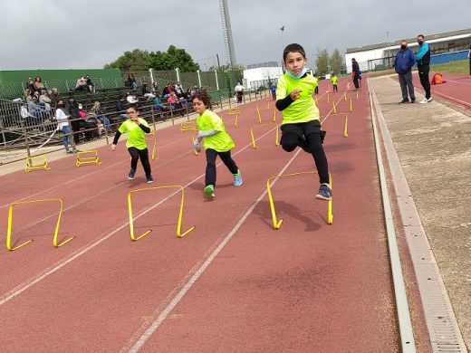 (Fotos) “Lita” López bate el récord de España de 80 metros vallas en máster 45