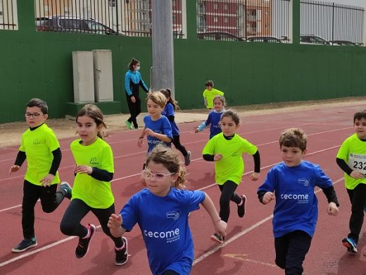 (Fotos) “Lita” López bate el récord de España de 80 metros vallas en máster 45