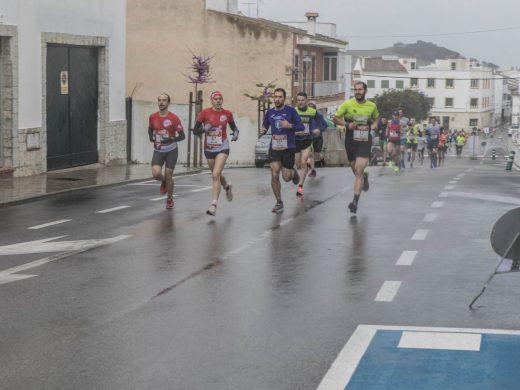 (Galería de fotos) Mitja Marató de Fornells: lluvia, viento y acento mallorquín