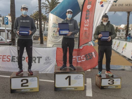 (Galería de fotos) Mitja Marató de Fornells: lluvia, viento y acento mallorquín