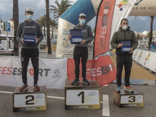 (Galería de fotos) Mitja Marató de Fornells: lluvia, viento y acento mallorquín