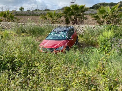 (Fotos) Aparatoso accidente en la carretera general