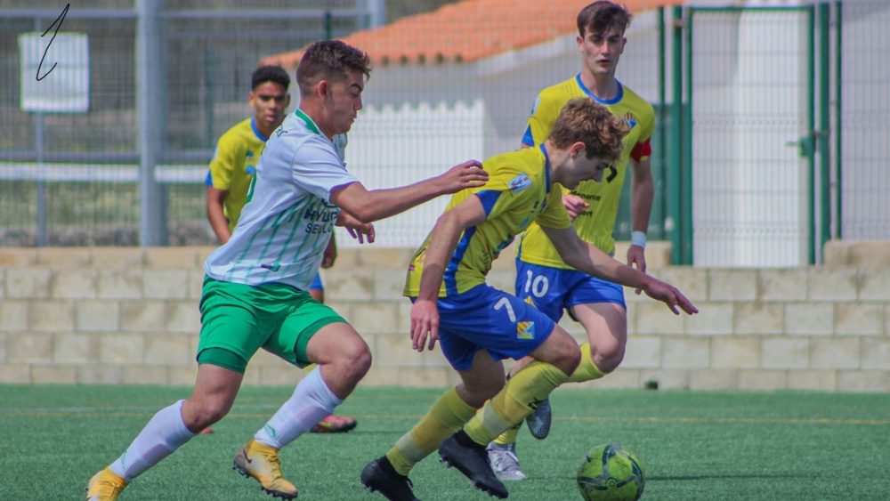 Seguí avanza con la pelota (Fotos: Itziar Gómez)