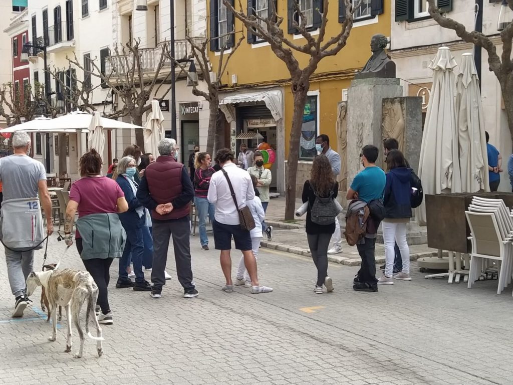 Explicaciones en Ses Moreres.