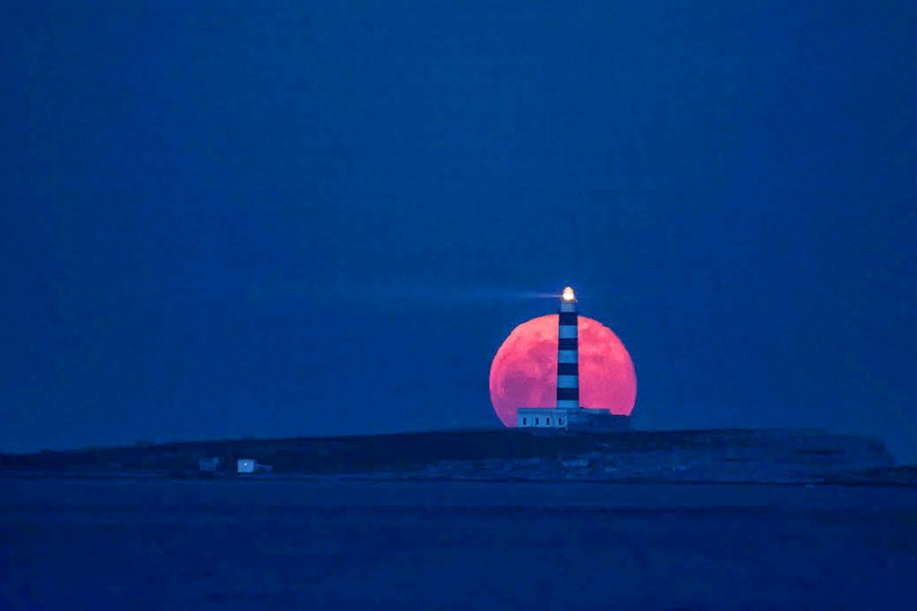 Primera Superluna de 2021 (Foto: Miquel Llambías)