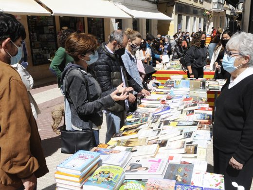 (Fotos) Animación en el Día del Libro en Maó