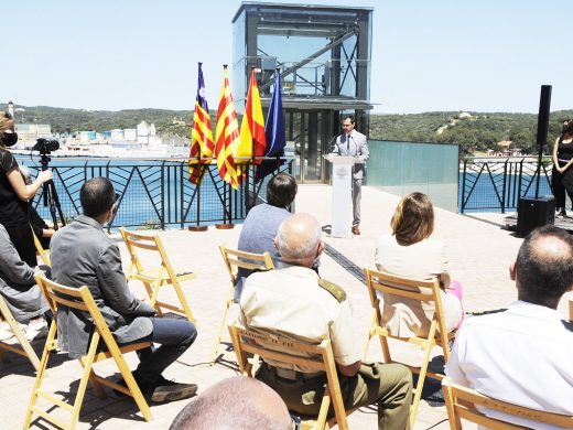 (Fotos) Maó inaugura el segundo ascensor