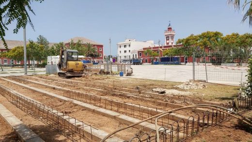 Nuevo espacio de sombre en la Plaza Esplanada de Es Castell