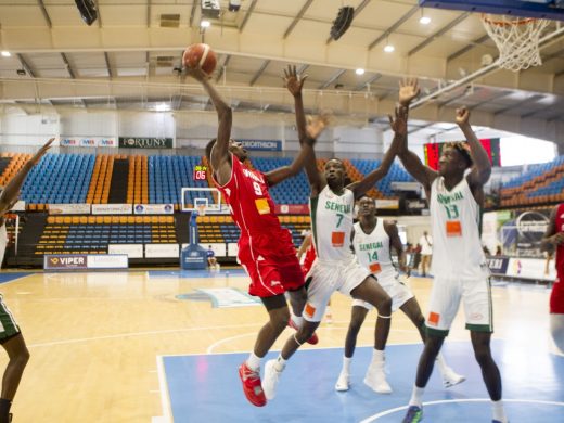 España y Mali inician  con victoria el Grupotel Menorca basketball Week