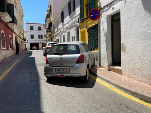 (Fotos) Accidente de tráfico en la calle Sant Andreu de Maó