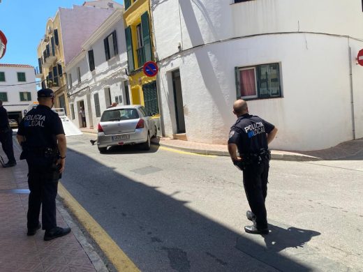 (Fotos) Accidente de tráfico en la calle Sant Andreu de Maó