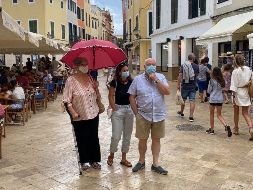 (Fotos y vídeo) Sant Joan pasado por agua y un “primer toc” sin “fabioler” en Ciutadella