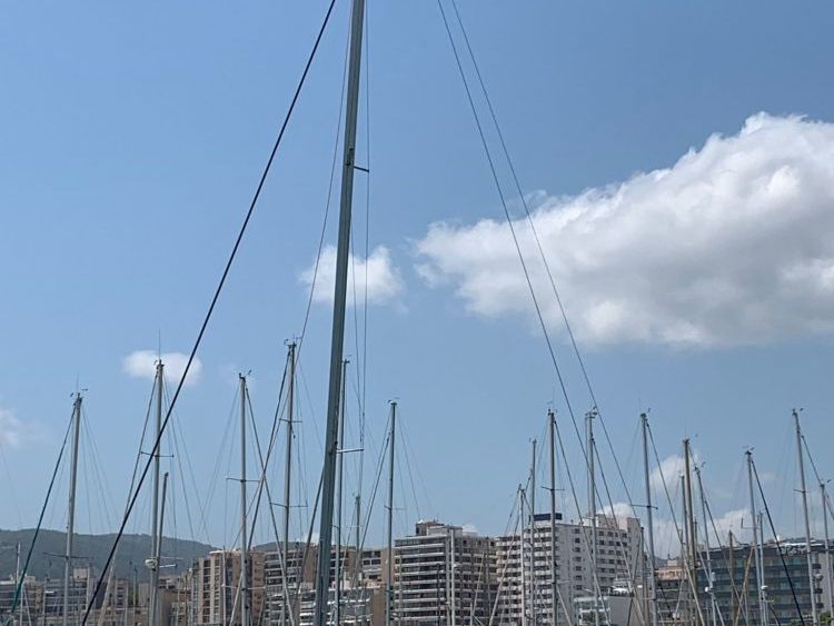 Imagen de la tripulación en el barco.