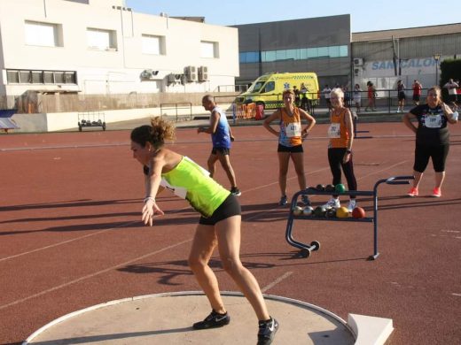 Rosa Coll (Alaior Esport) bate el récord de Menorca absoluto de lanzamiento de martillo