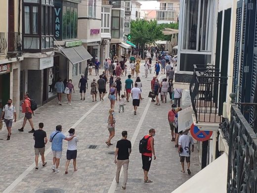 (Fotos) La imagen de la nueva zona peatonal de Maó