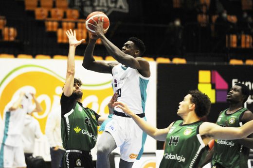 Julio de Assis, en un partido ante el Albacete (Foto: Tolo Mercadal)