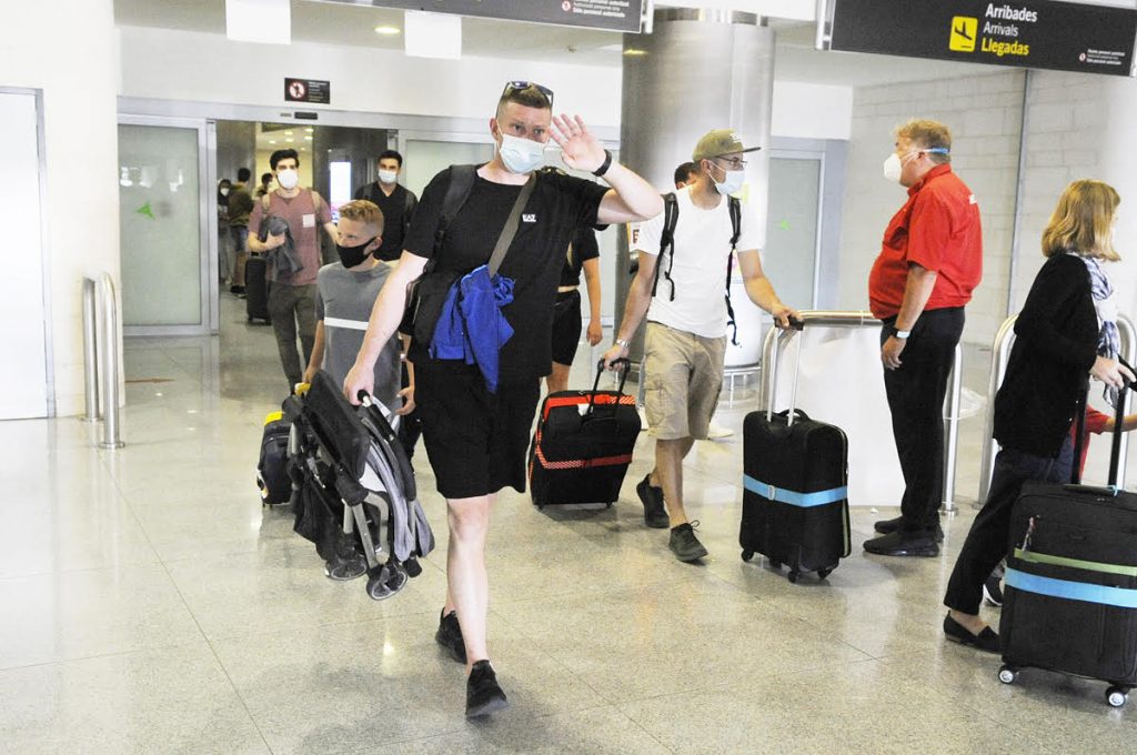 Turistas británicos llegando a Menorca.