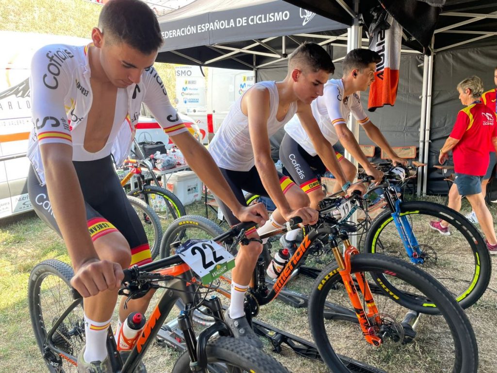 Barber, miembro de la selección nacional de BTT (Imagen de la cuenta de Twitter de la Real Federación española de Ciclismo)