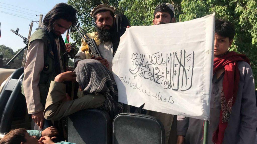 Talibanes en Kabul.