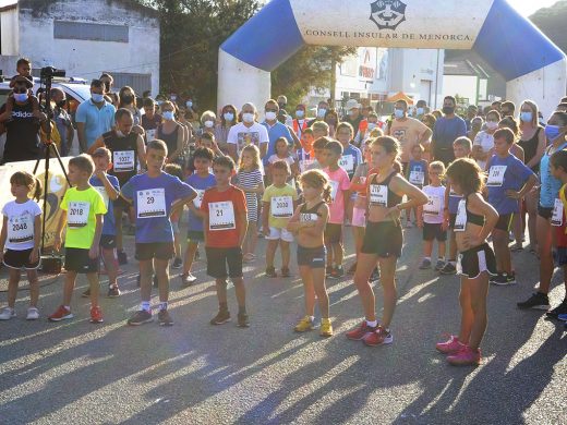 (Fotos) Joan Solé y Maria Pallicer triunfan también en las Curses Populars de Ferreries