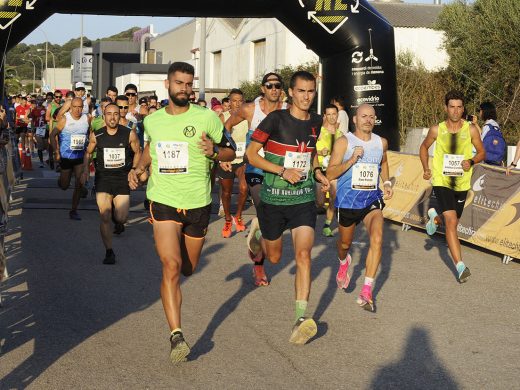 (Fotos) Joan Solé y Maria Pallicer triunfan también en las Curses Populars de Ferreries