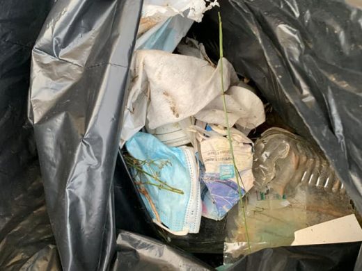 (Fotos) Es Castell recoge hasta tres sacos de basura en Trepuconet