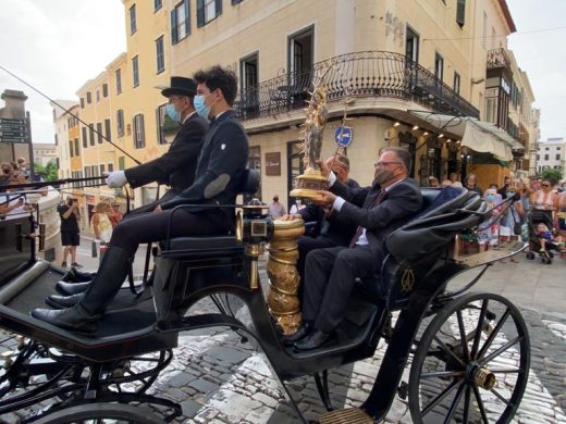 (Vídeo y fotos) Sereno y emotivo día grande de las fiestas de Maó 2021