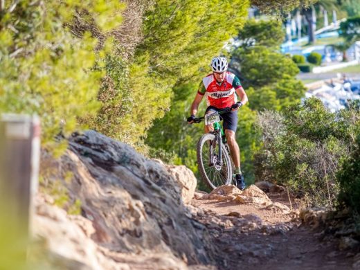 (Fotos) Allés repite triunfo y Esteve debuta con victoria en la October Trail Menorca