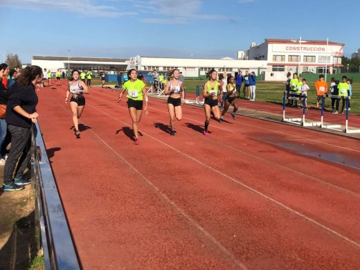 (Fotos) Numerosa participación en el primer control de pista de invierno en Maó