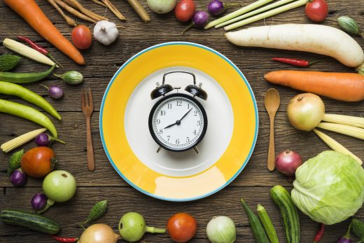 La hora en la que consumimos los alimentos juega un papel importante en nuestra salud y en la pérdida de peso (Foto: istock.com)