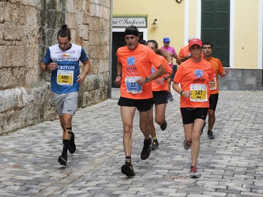 (Fotos) Maria Pallicer y Tòful Moll reinan en Ciutadella