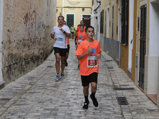 (Fotos) Maria Pallicer y Tòful Moll reinan en Ciutadella