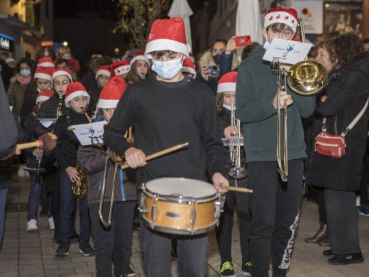 (Fotos) Es Mercadal alumbra la Navidad