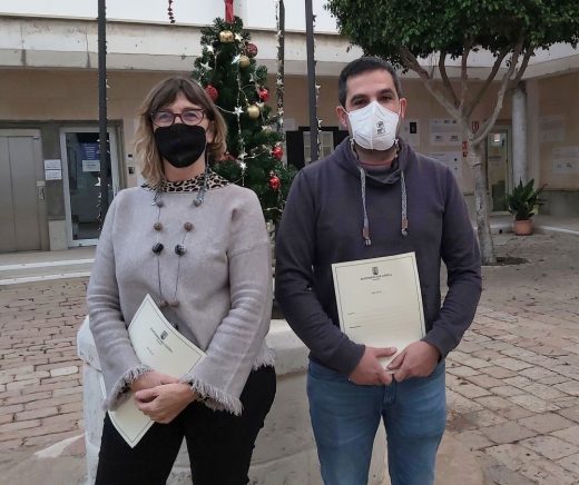 La alcaldesa,, Joana Escandell, y el concejal Óscar Gómez