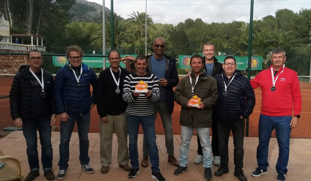 Veteranos del Club Tenis Mahón