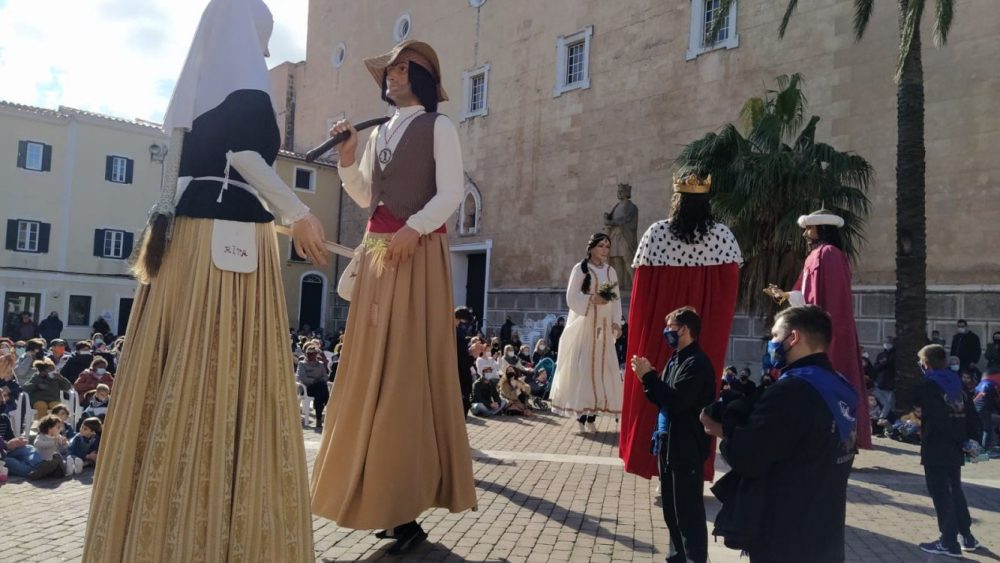 Gegants en la plaça Conquesta (Fotos: Tolo Mercadal)