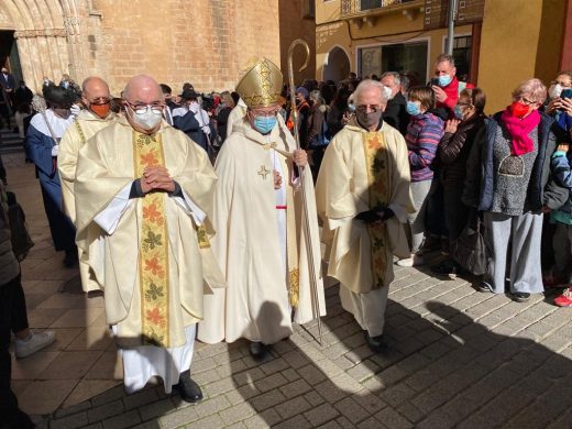 (Fotos y vídeos) Emocionantes “Tres tocs” en la Catedral de Menorca