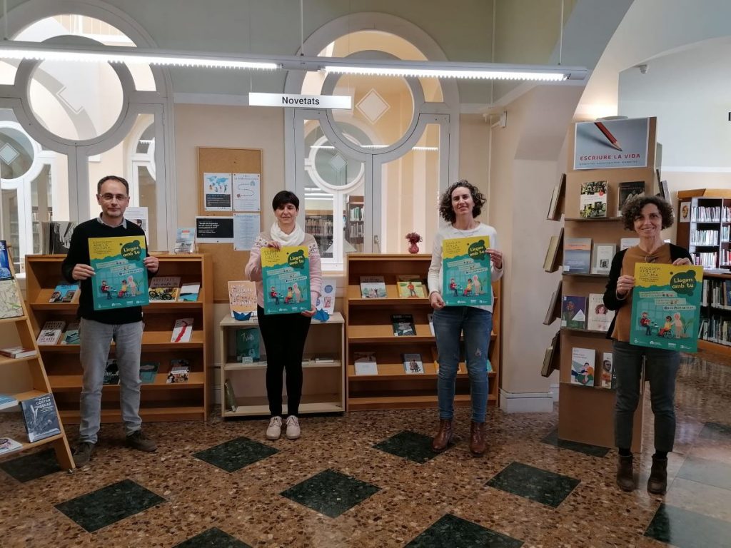Representantes municipales presentan el proyecto en la Biblioteca de Ciutadella