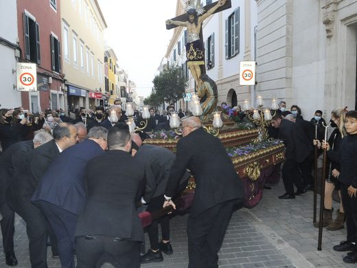 (Fotos y vídeos) La Sang sale en procesión por su 250 aniversario