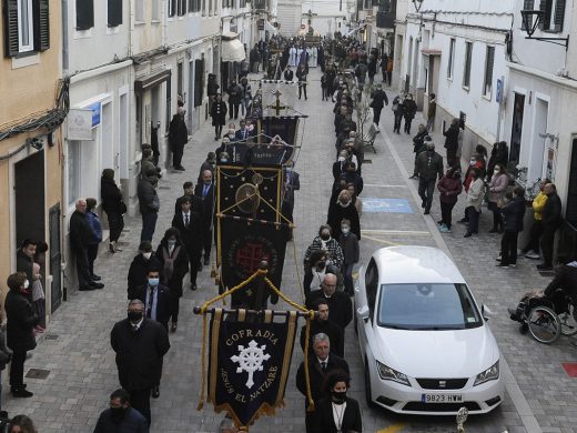 (Fotos y vídeos) La Sang sale en procesión por su 250 aniversario