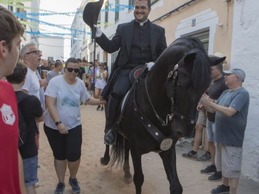 (Fotos y vídeo) Sant Martí ya bota